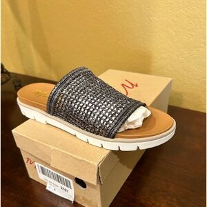 Matisse washed black slide sandals. Size 7. NEW